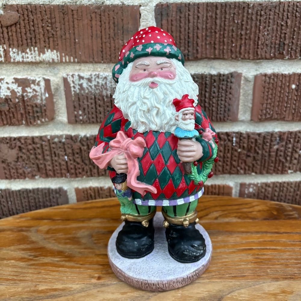 Windsor Collection Santa Collectible Christmas Decoration